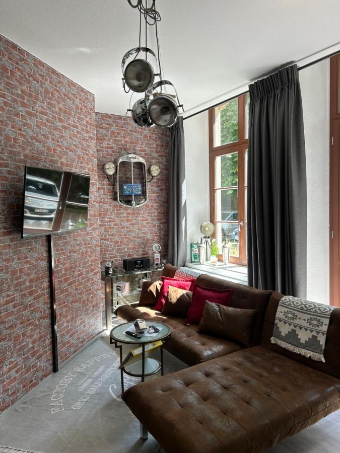 Ruhige Wohnung Im Fabrikstil In 켐니츠 외부 사진
